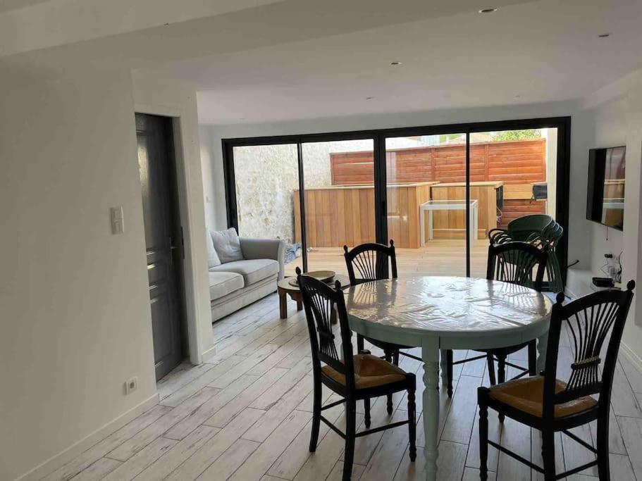 Charentaise 6-8 Personnes Avec Piscine Villa Tonnay-Charente Ngoại thất bức ảnh