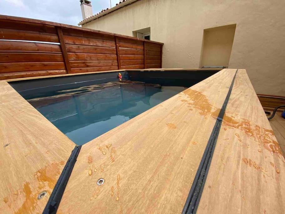 Charentaise 6-8 Personnes Avec Piscine Villa Tonnay-Charente Ngoại thất bức ảnh