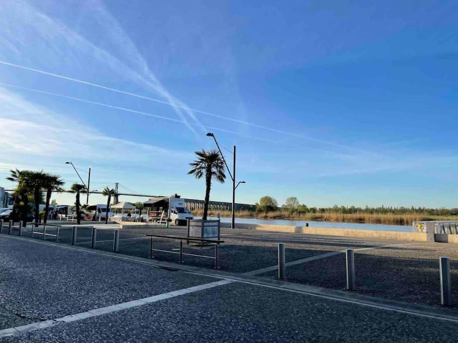 Charentaise 6-8 Personnes Avec Piscine Villa Tonnay-Charente Ngoại thất bức ảnh